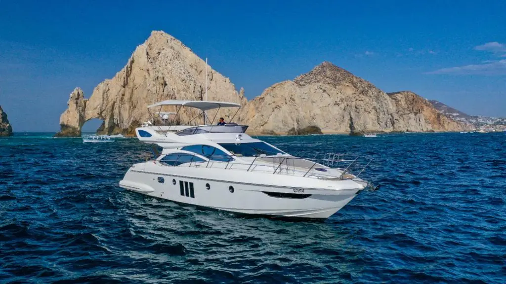 50 ft Azimuth anchored in front of the Arch of Cabo.